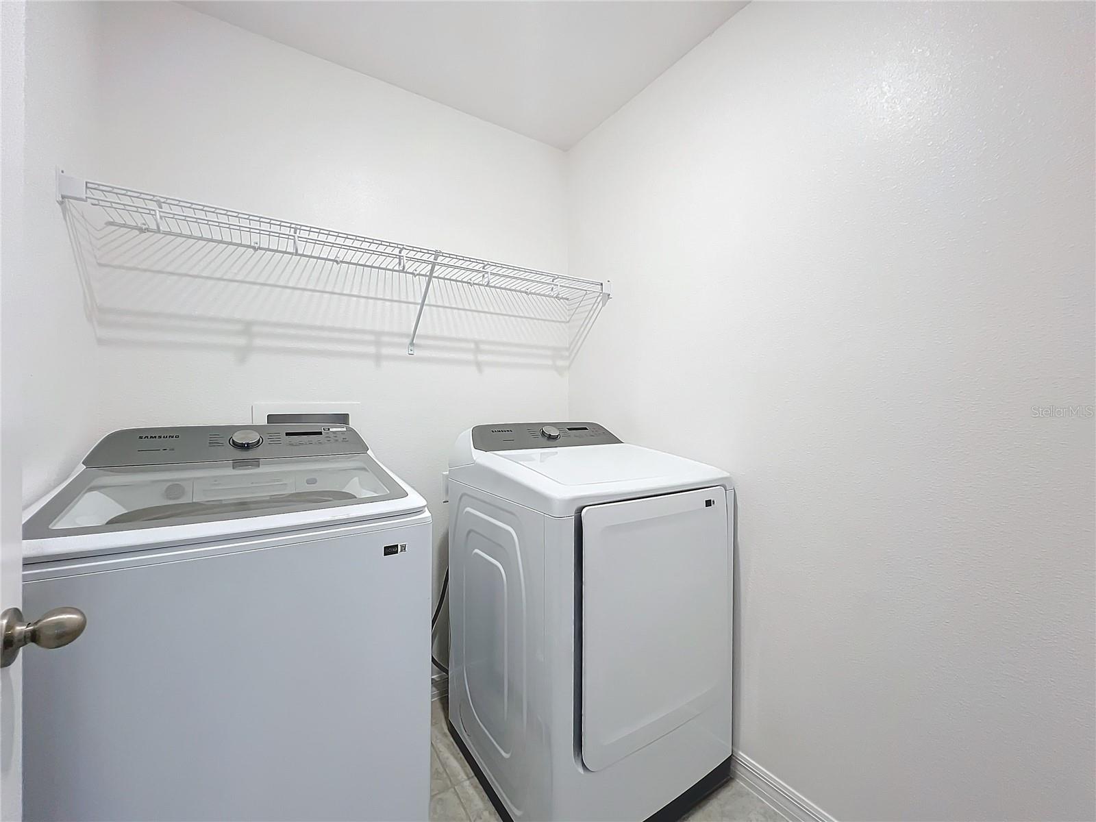 Image 40 of 54 For 3886 Academia Ave