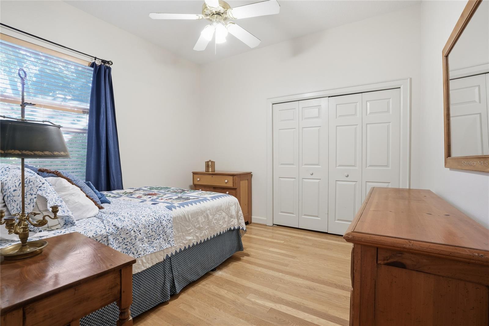 Listing photo id 20 for 5203 Hillview Lane