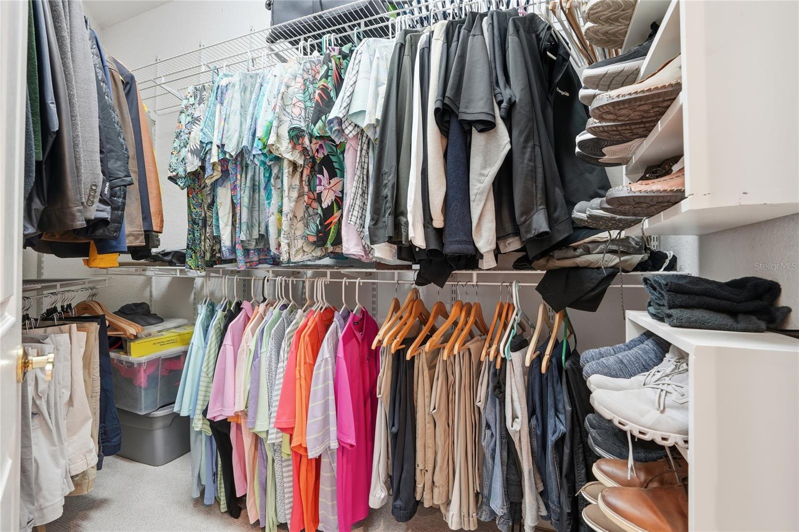 Listing photo id 25 for 5203 Hillview Lane