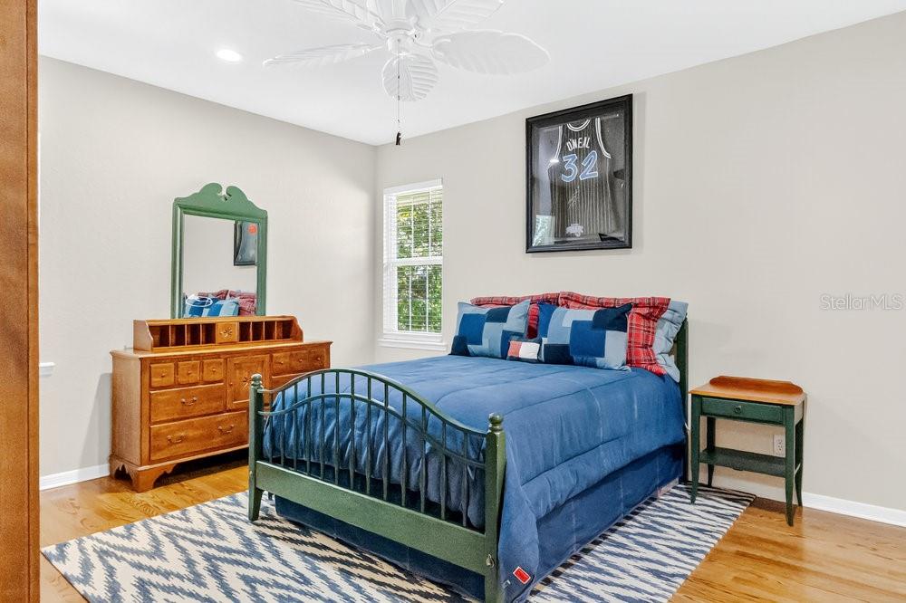 Image 23 of 44 For 8719 Summerville Place