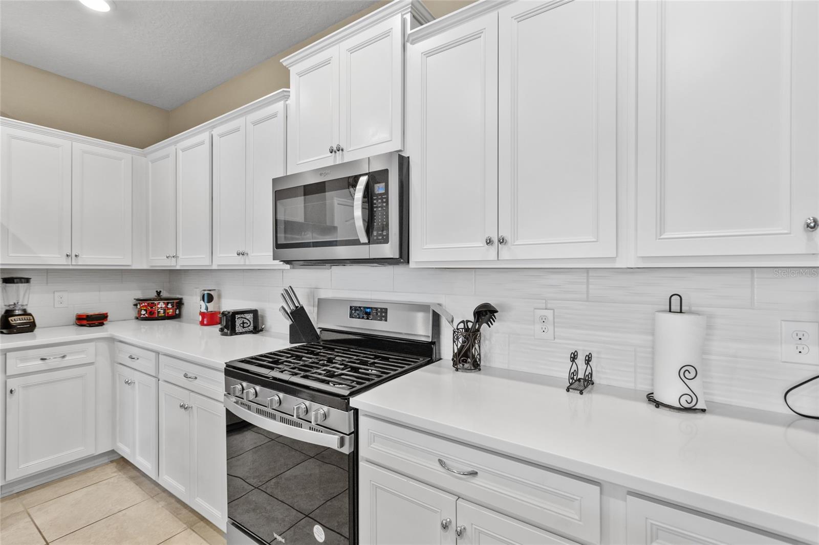 Image 6 of 45 For 7160 Oakmoss Loop