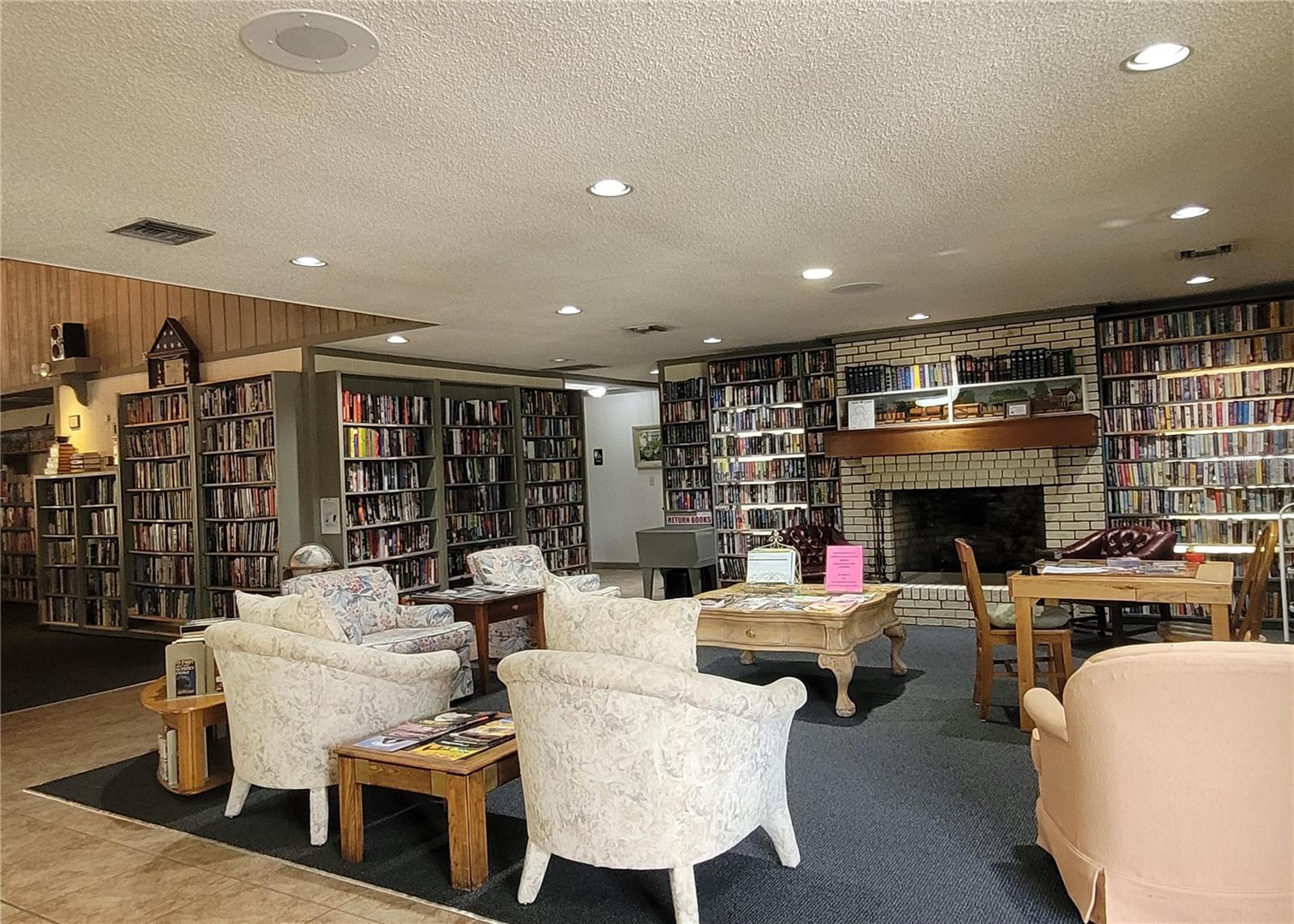 Image 18 of 31 For 2236 Evergreen Circle Ge