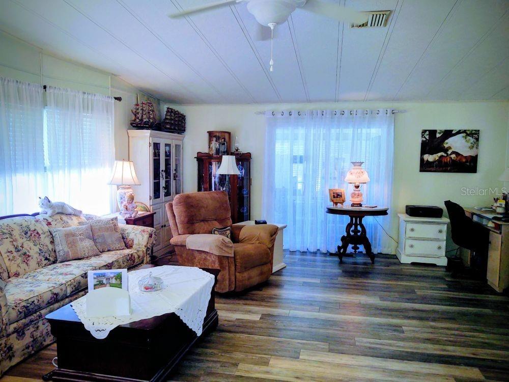 Image 3 of 31 For 2236 Evergreen Circle Ge