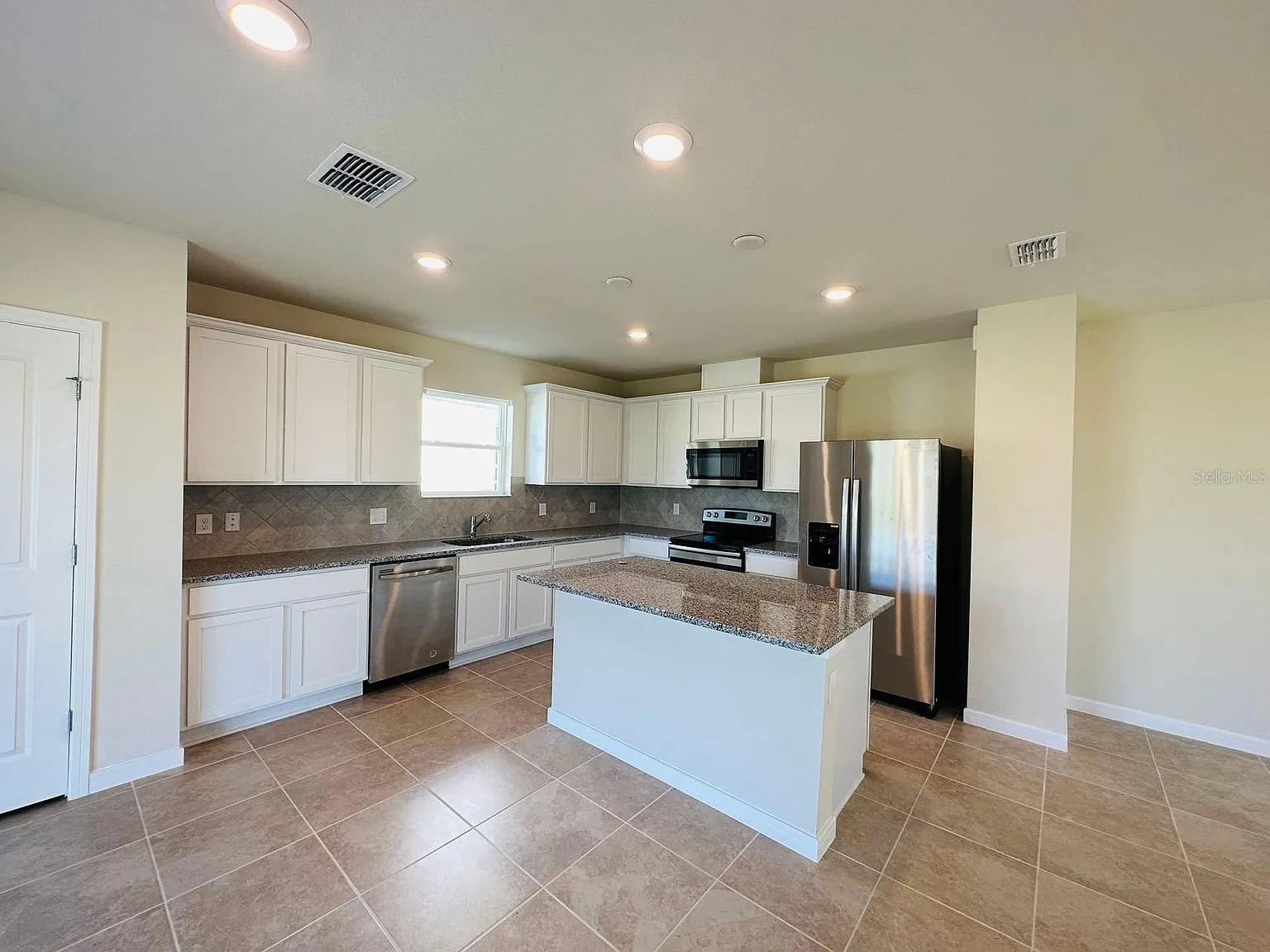 Image 6 of 37 For 917 Wading Waters Way