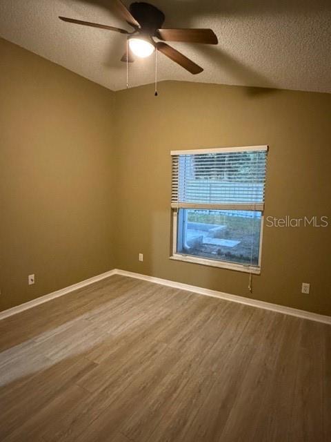 Image 22 of 31 For 580 Valencia Place Circle