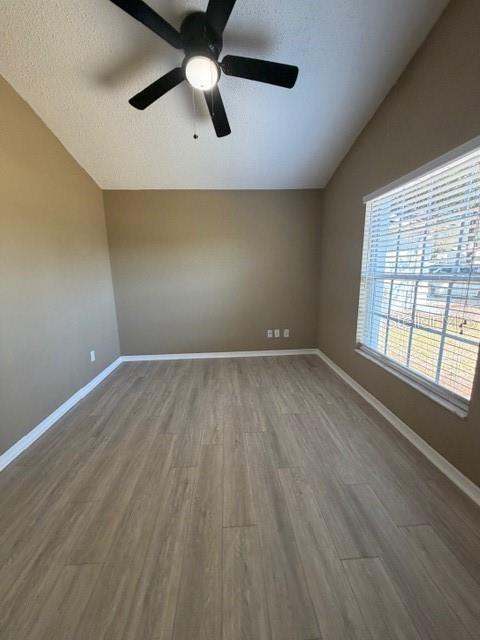 Image 27 of 31 For 580 Valencia Place Circle