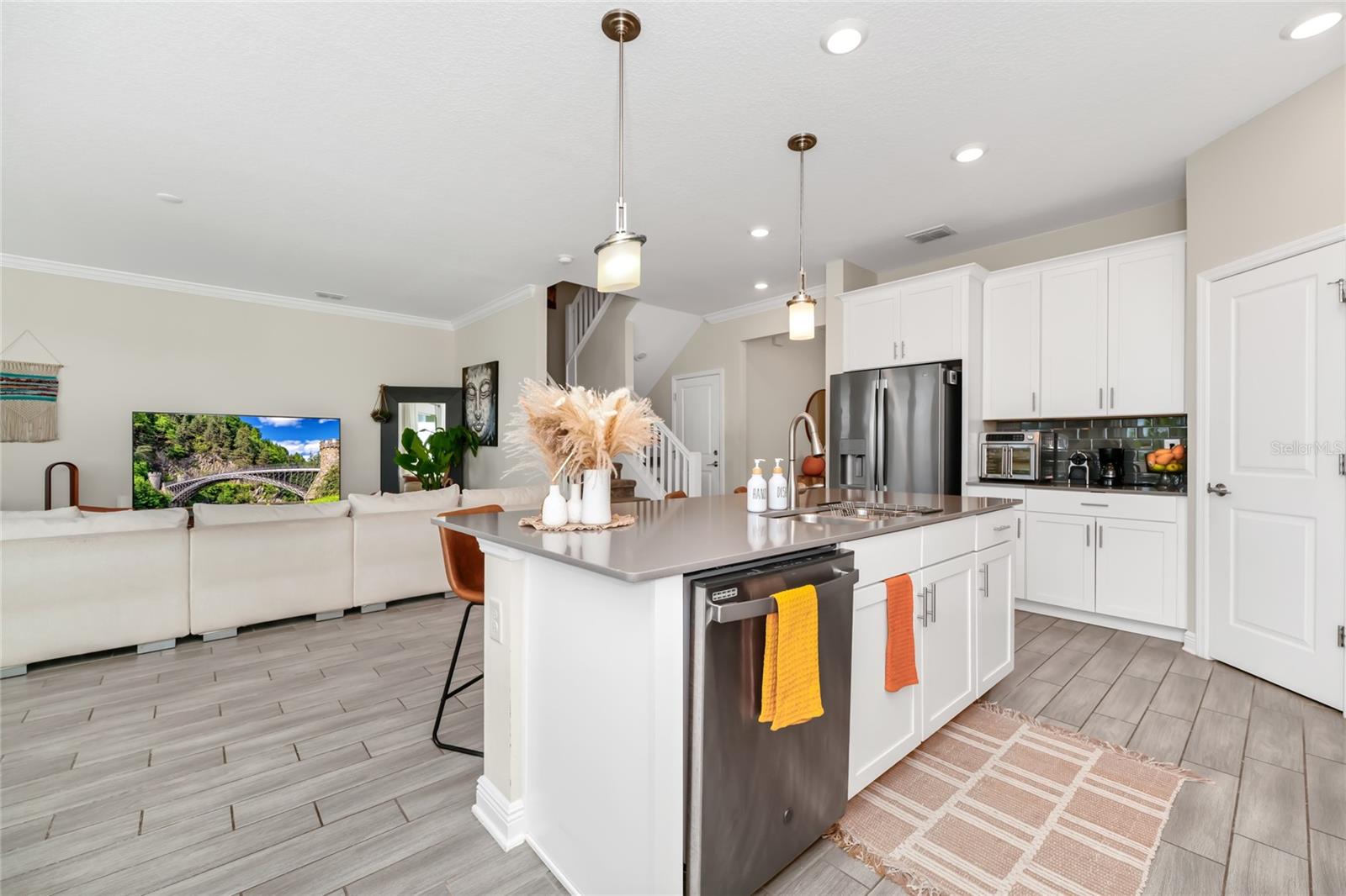 Image 18 of 61 For 2862 American Elm Cove