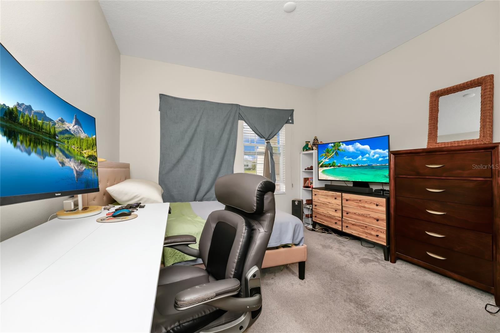 Image 38 of 61 For 2862 American Elm Cove