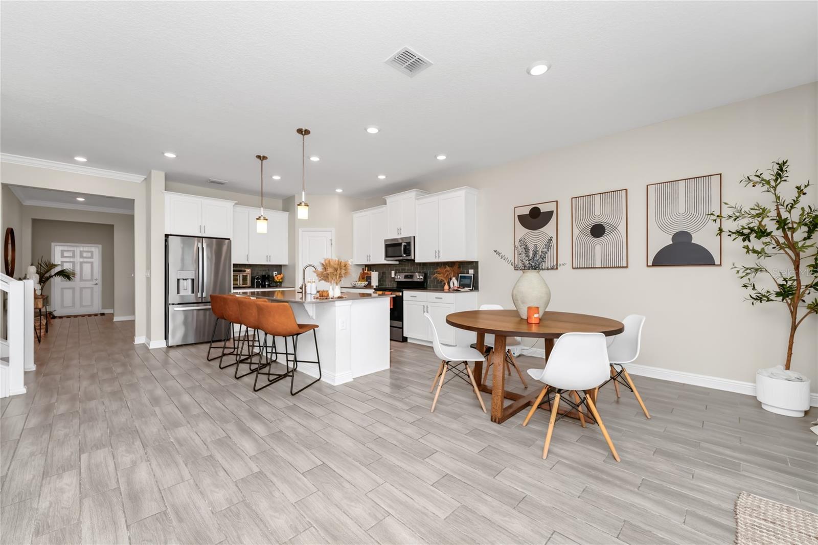 Image 9 of 61 For 2862 American Elm Cove