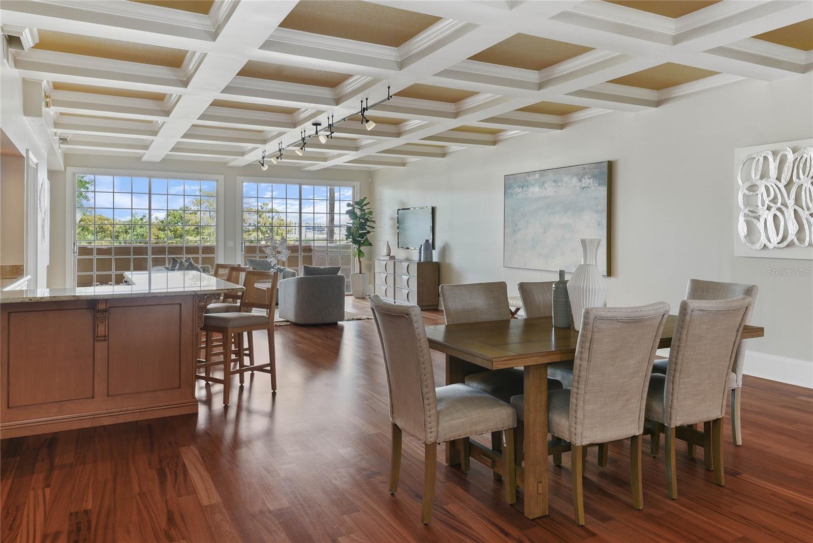 Image 8 of 71 For 1110 Ivanhoe Boulevard 5