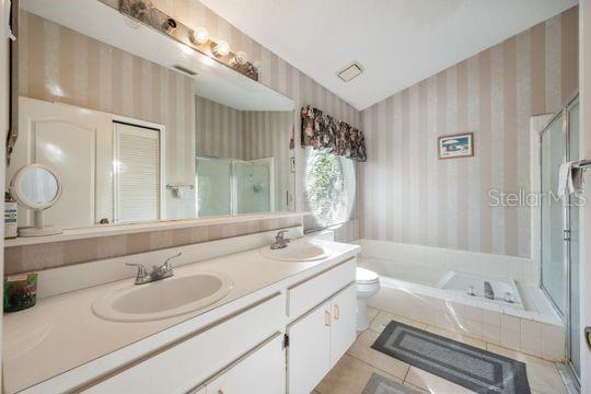 Image 19 of 31 For 1030 California Creek Drive