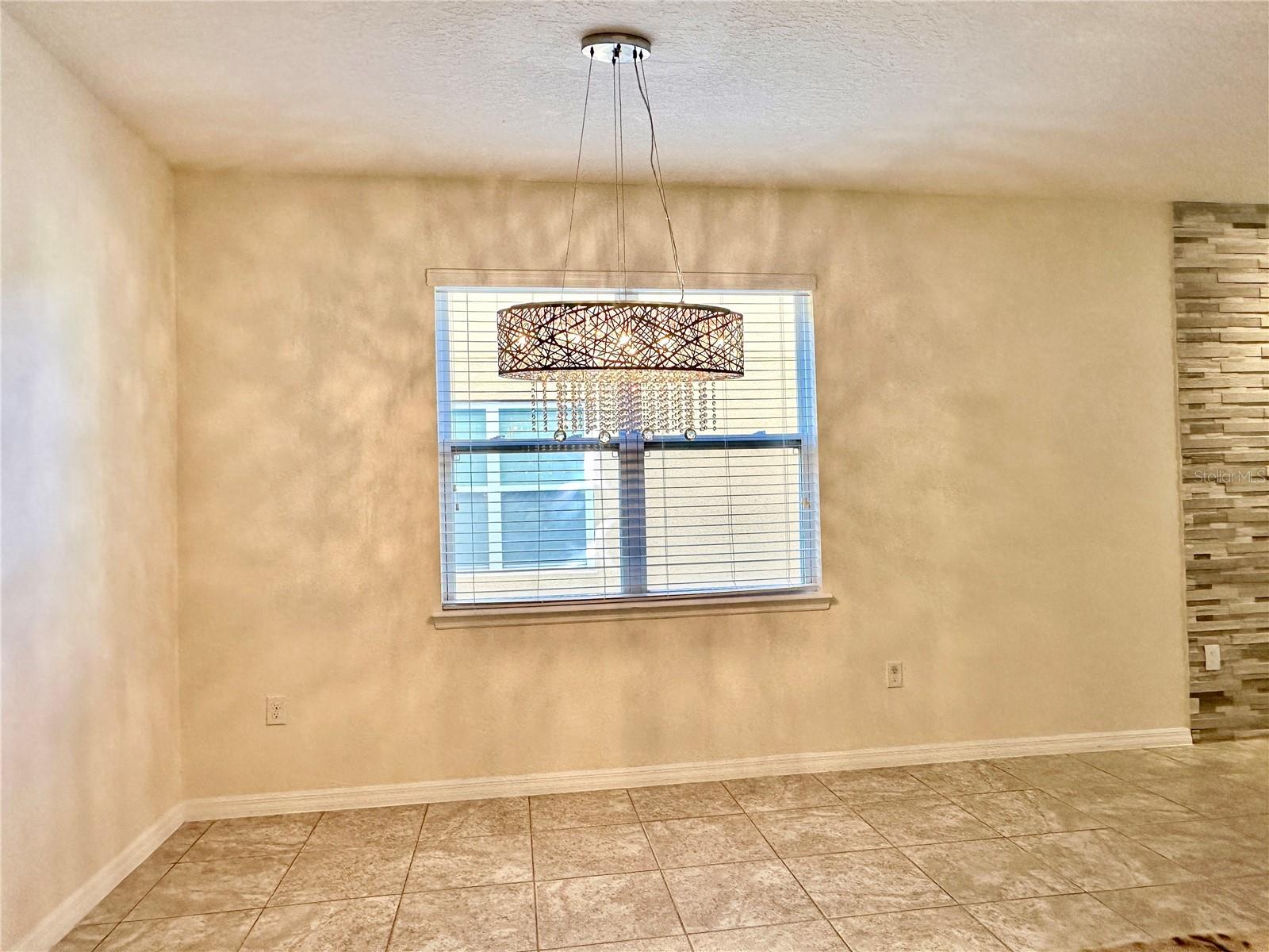 Image 11 of 34 For 13892 Summerport Trail Loop