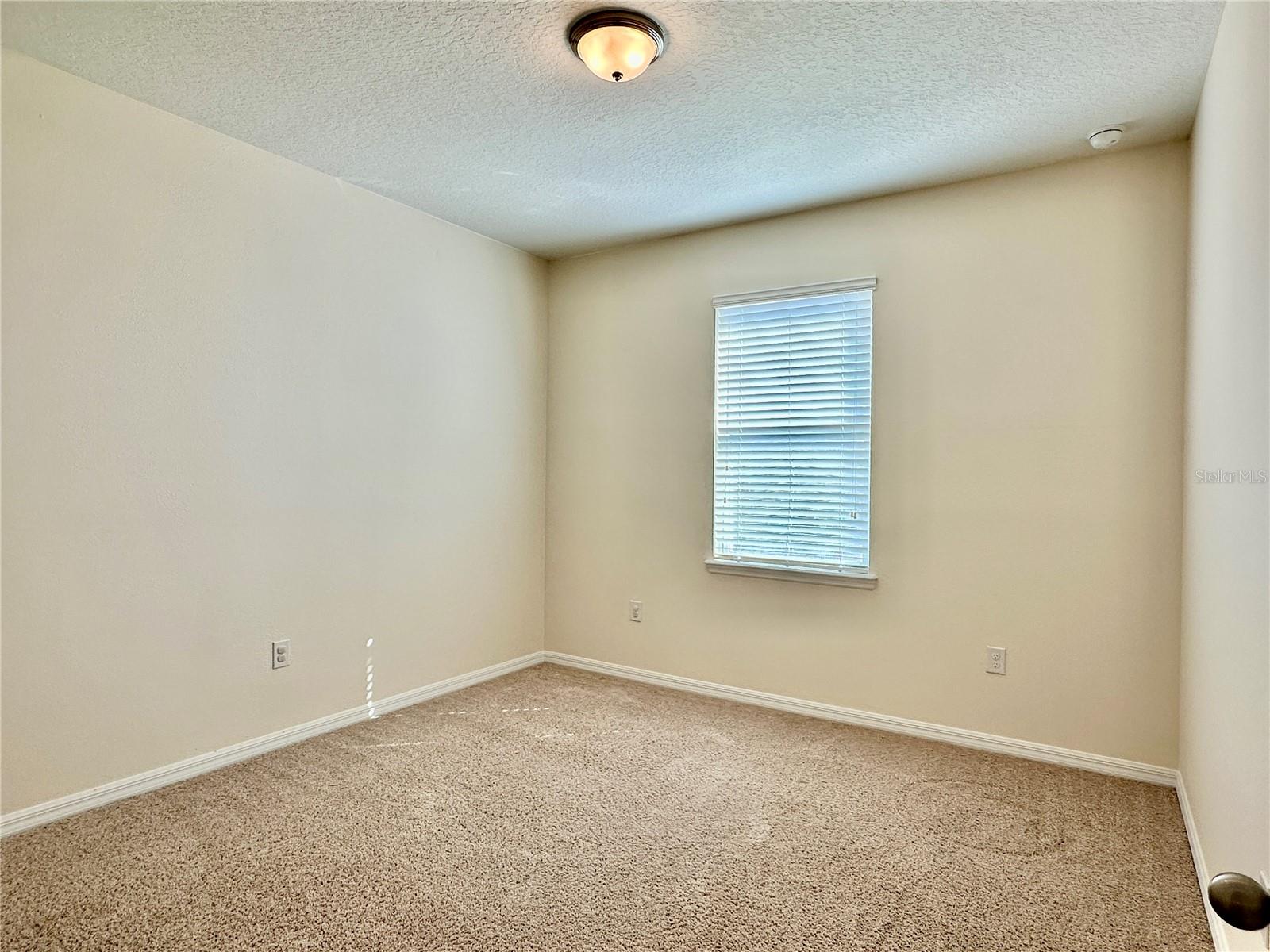 Image 25 of 34 For 13892 Summerport Trail Loop