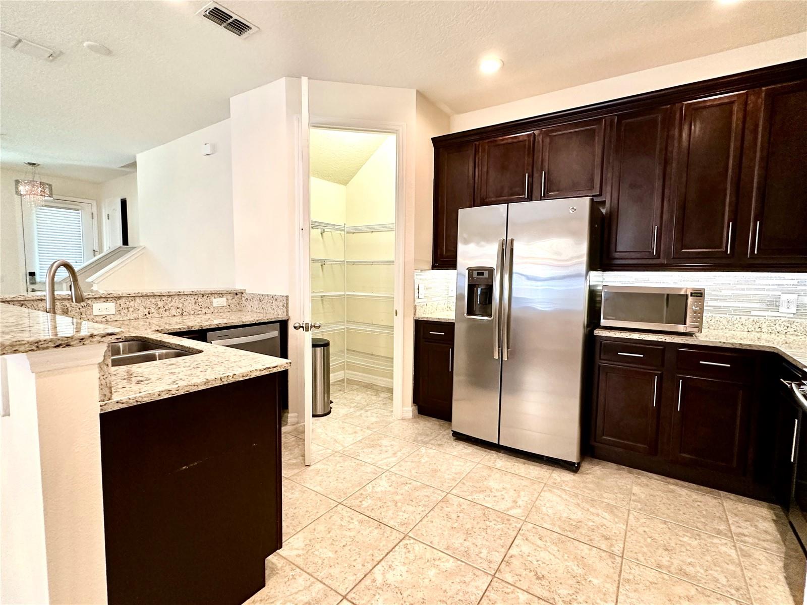 Image 5 of 34 For 13892 Summerport Trail Loop