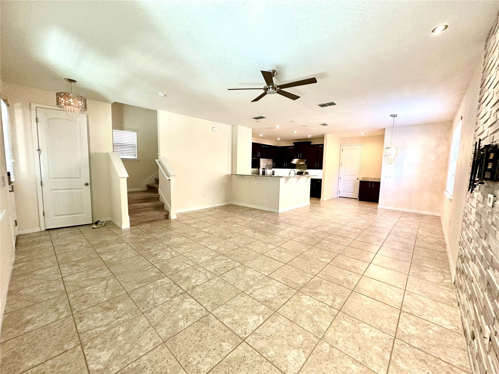 Image 9 of 34 For 13892 Summerport Trail Loop