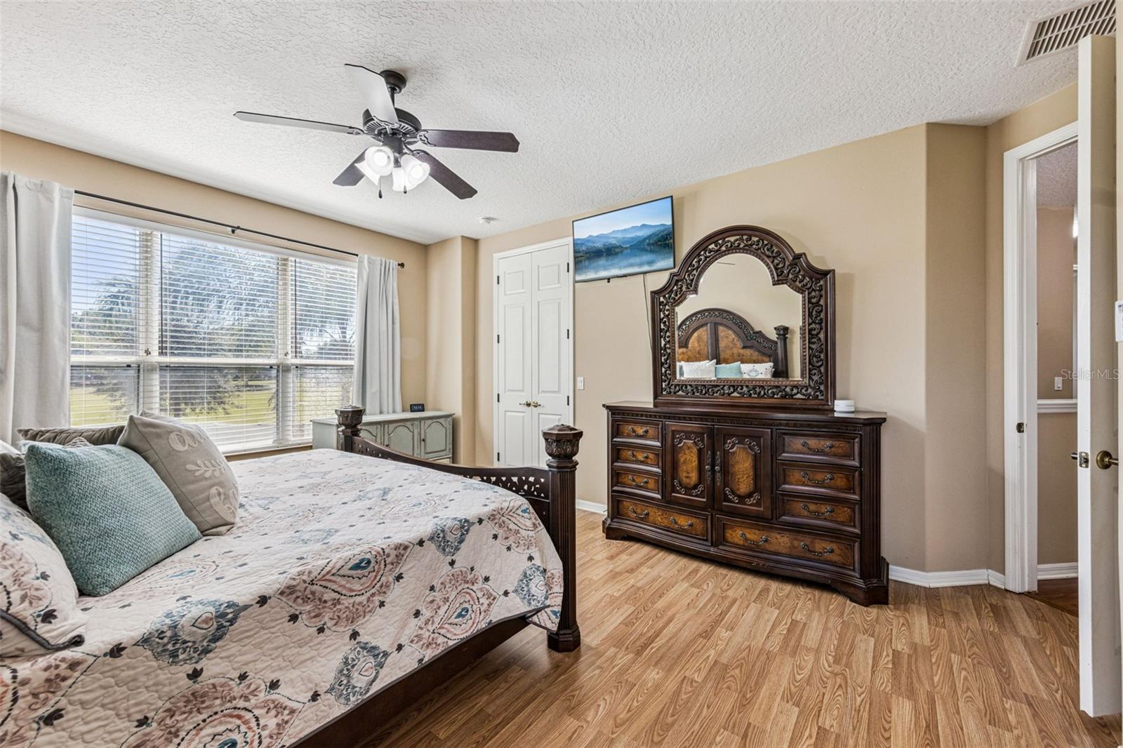 Image 14 of 42 For 429 Chestnut Oak Court