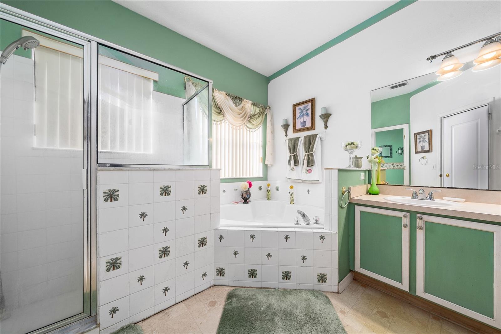 Image 14 of 35 For 2410 Willow Tree Lane