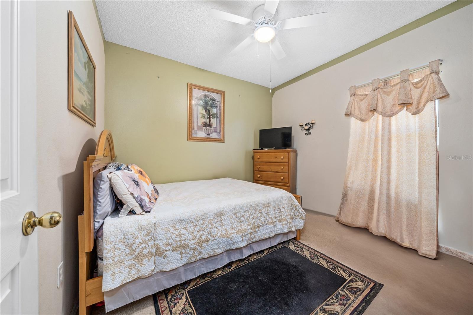 Image 21 of 35 For 2410 Willow Tree Lane