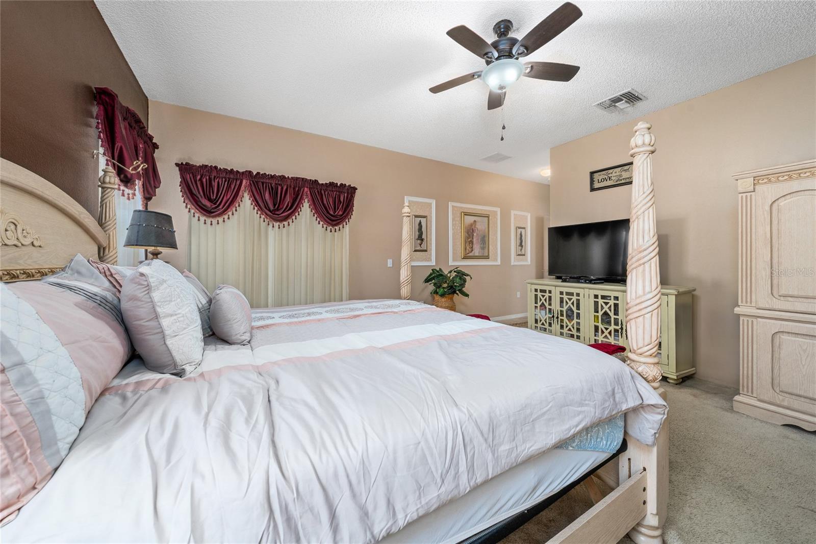 Image 22 of 35 For 2410 Willow Tree Lane