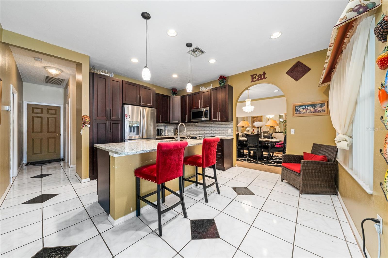 Image 7 of 35 For 2410 Willow Tree Lane