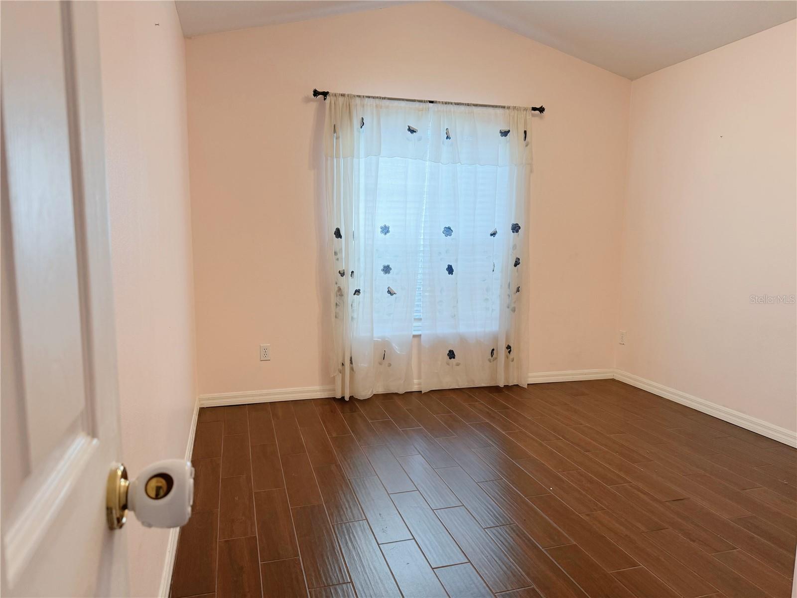 Image 10 of 33 For 2708 Crane Trace Circle