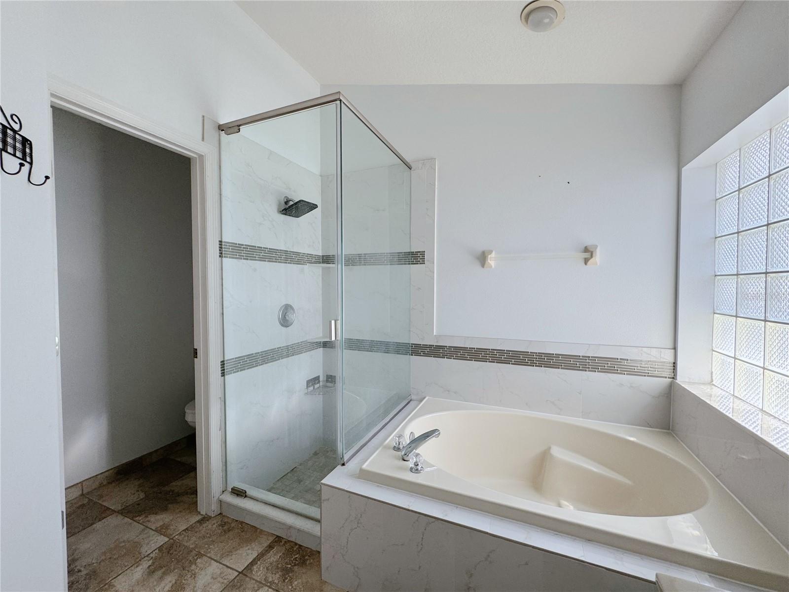 Image 27 of 33 For 2708 Crane Trace Circle