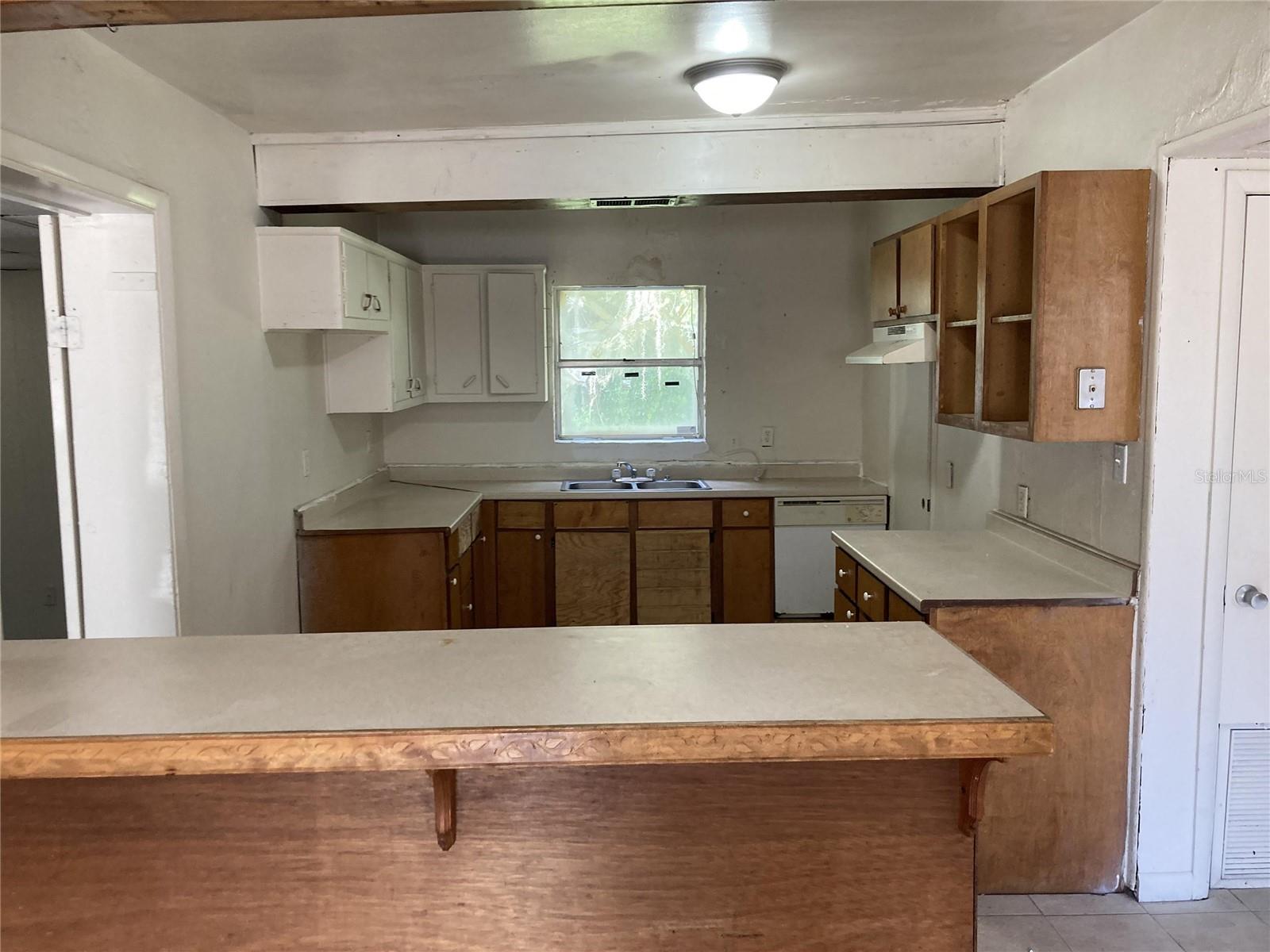 Image 10 of 10 For 1545 Kings Court