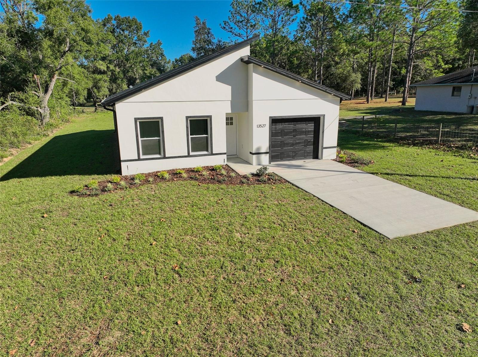 Image 18 of 53 For 13527 100th Lane