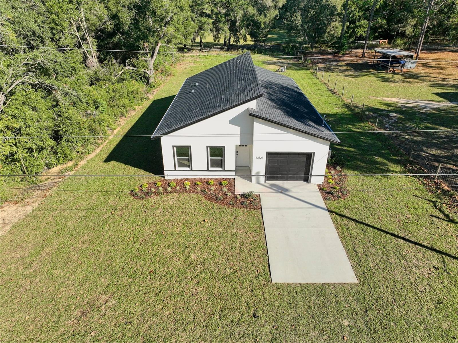 Image 23 of 53 For 13527 100th Lane