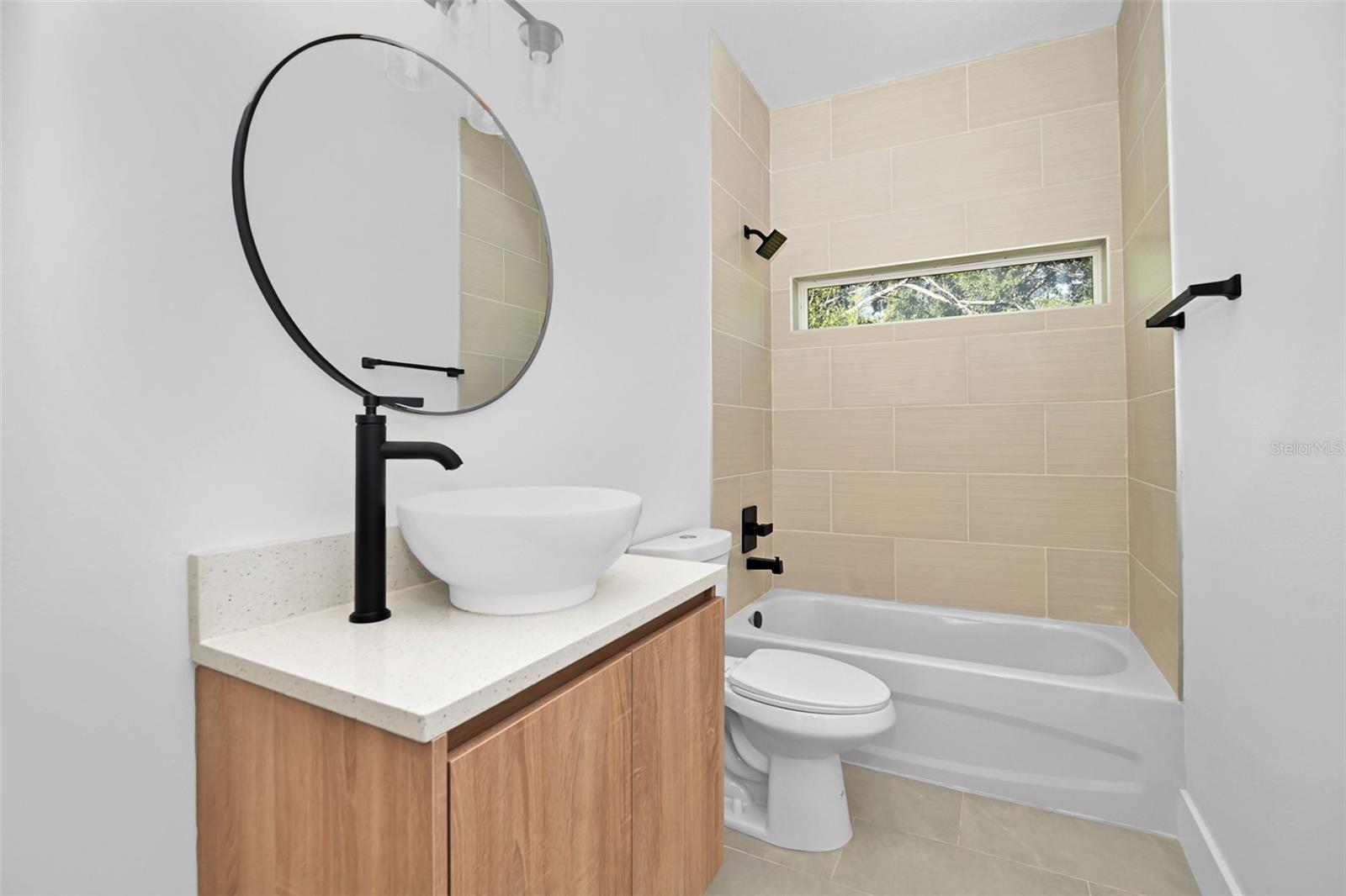 Image 24 of 53 For 13527 100th Lane