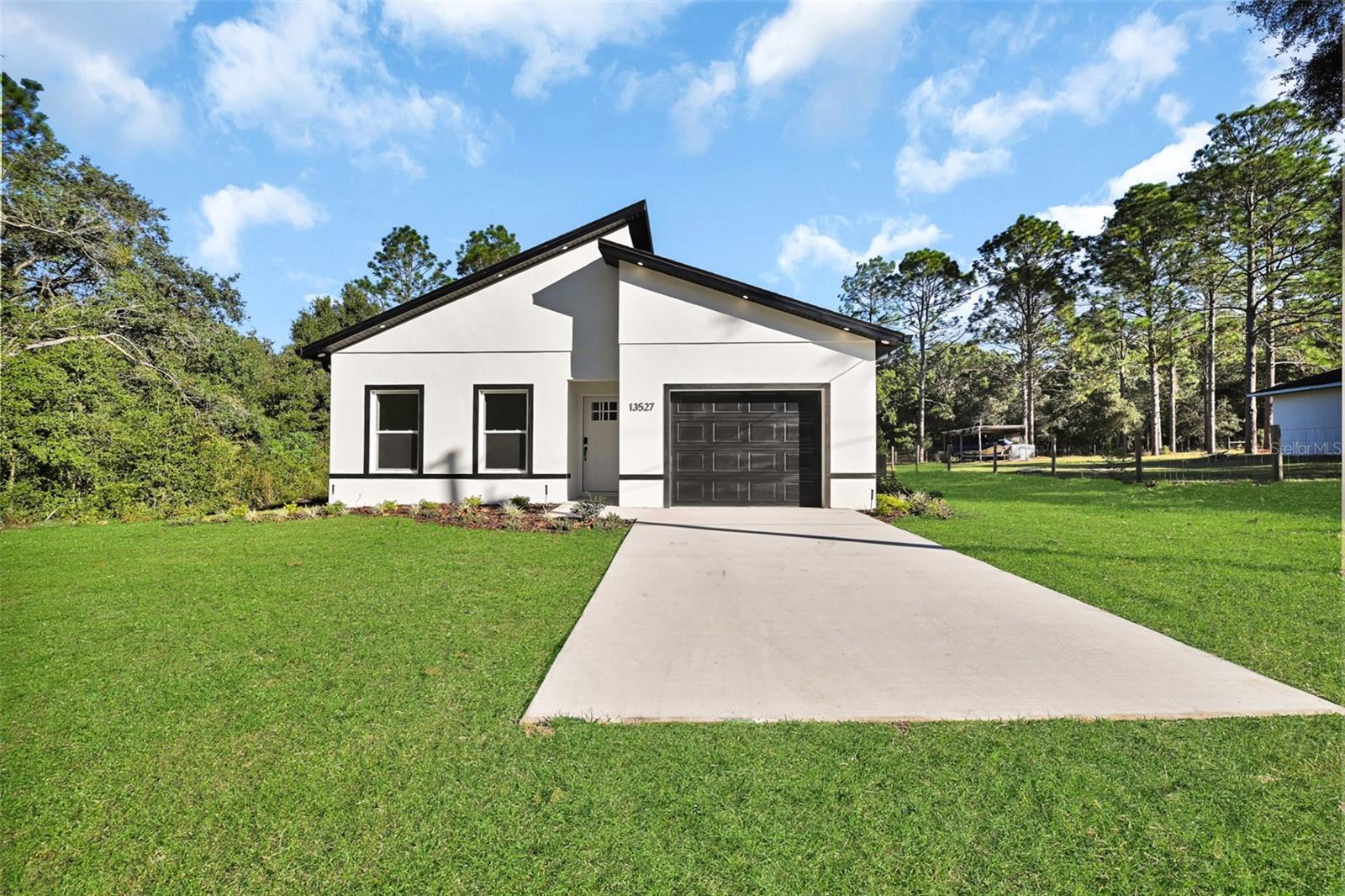 Image 31 of 53 For 13527 100th Lane