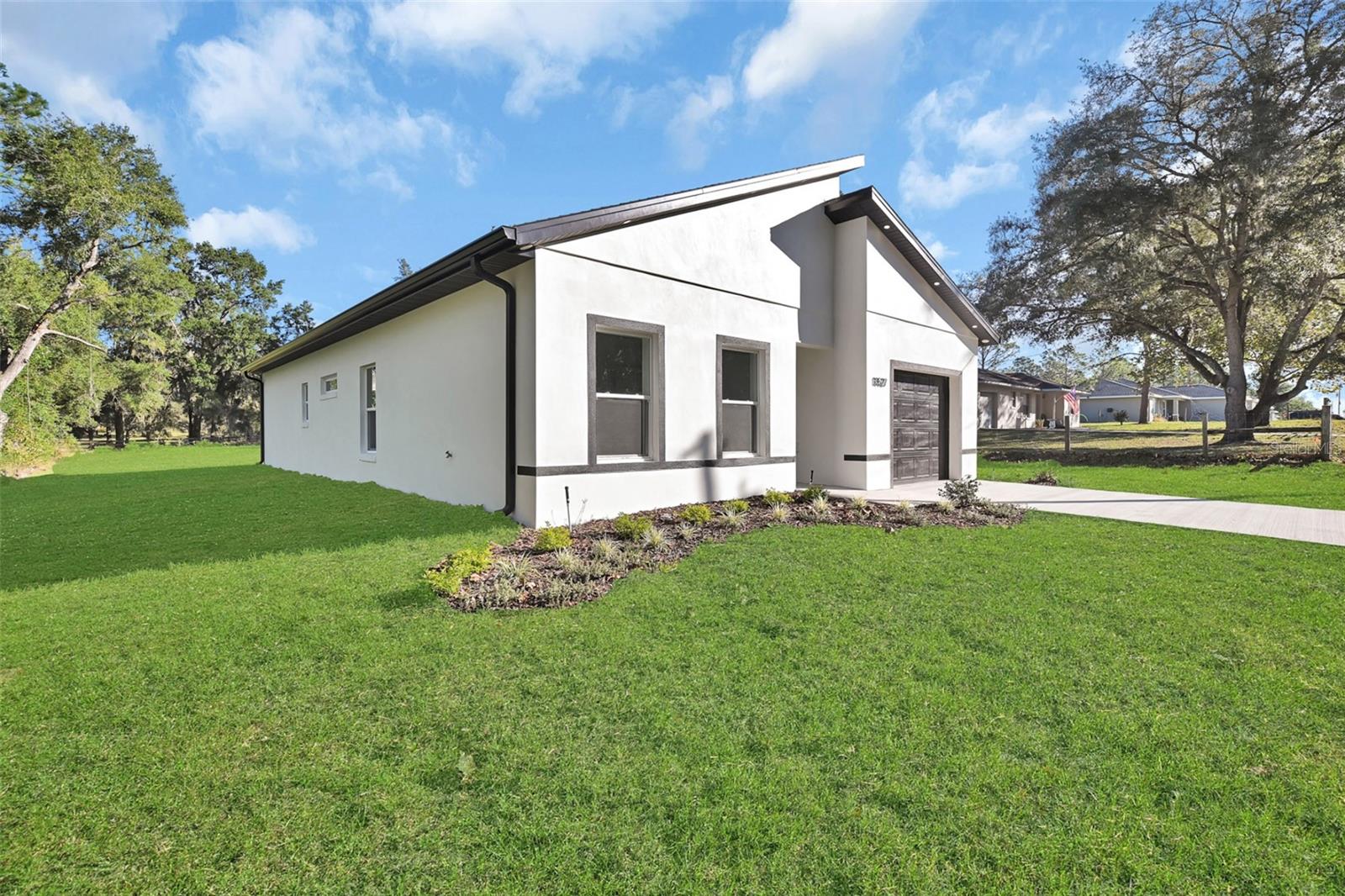 Image 33 of 53 For 13527 100th Lane