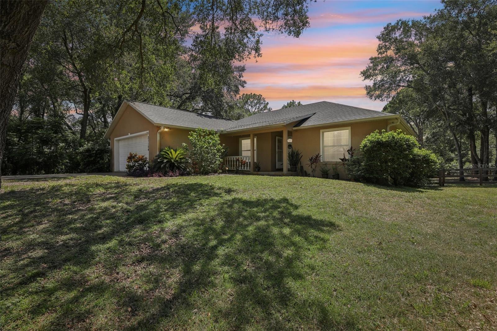 Image 26 of 36 For 31154 Lochmore Circle