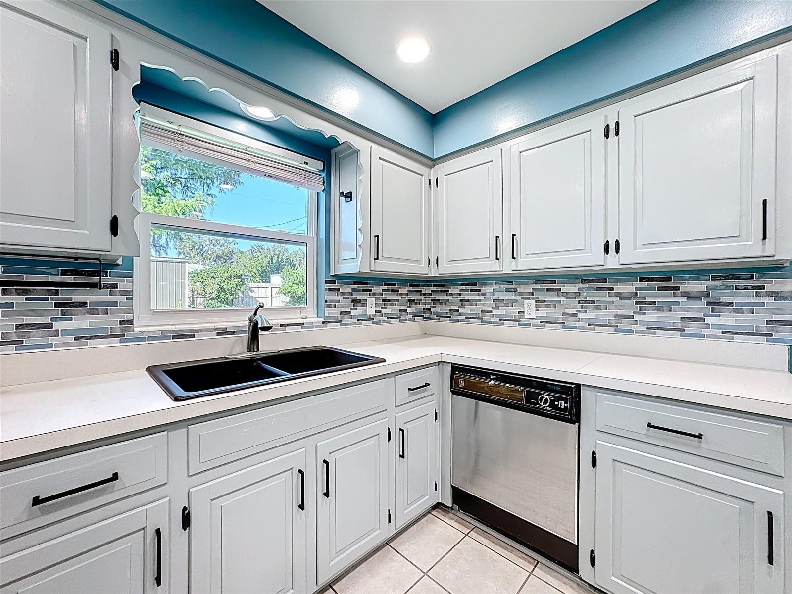 Image 10 of 38 For 3606 Forest Street