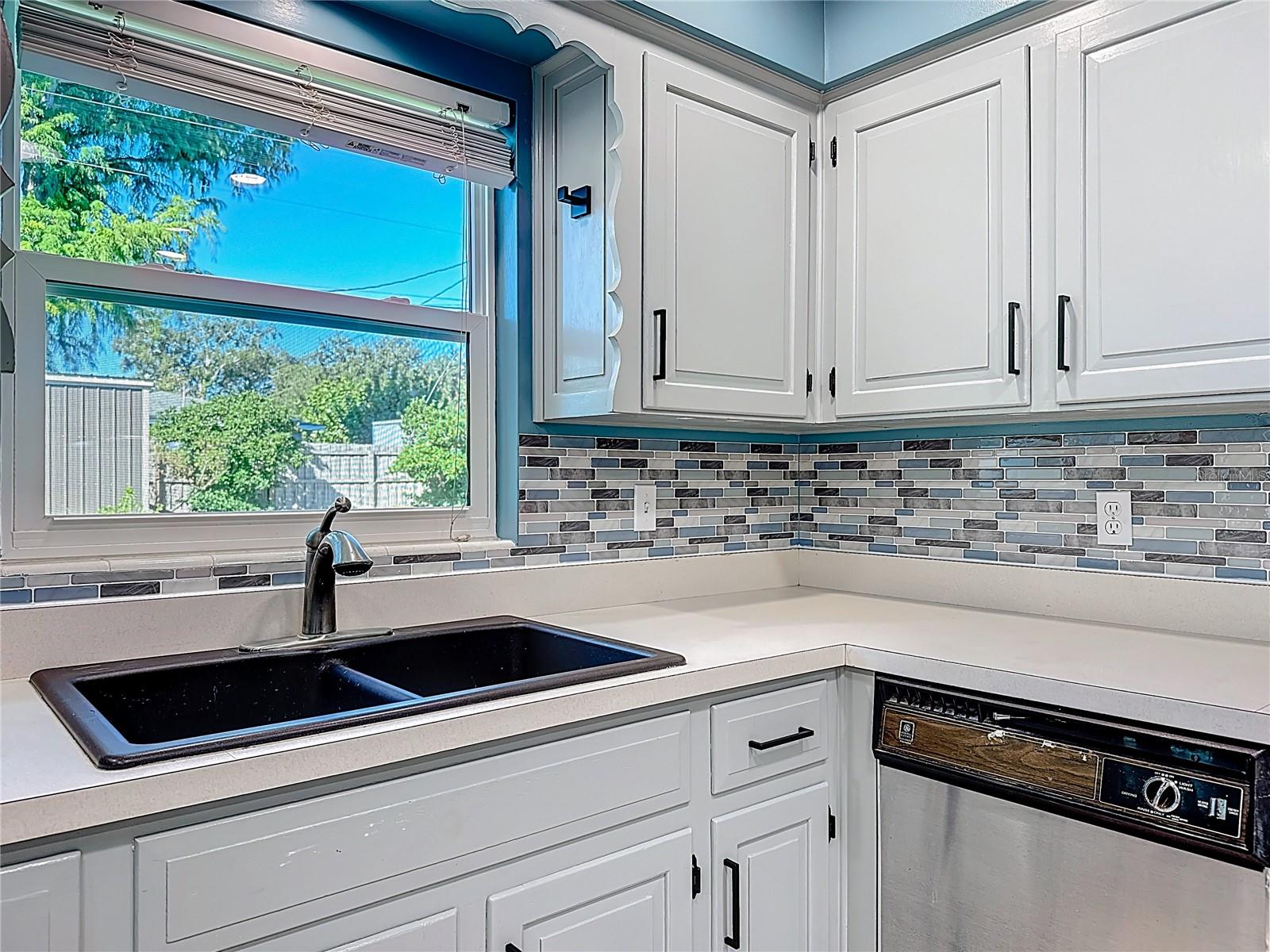 Image 9 of 38 For 3606 Forest Street