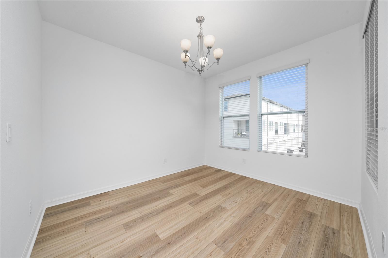 Image 13 of 41 For 12668 Willstatter Avenue