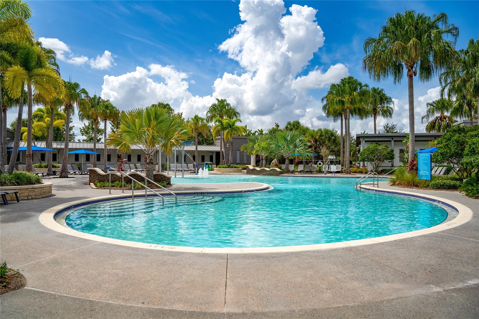 Image 34 of 41 For 12668 Willstatter Avenue