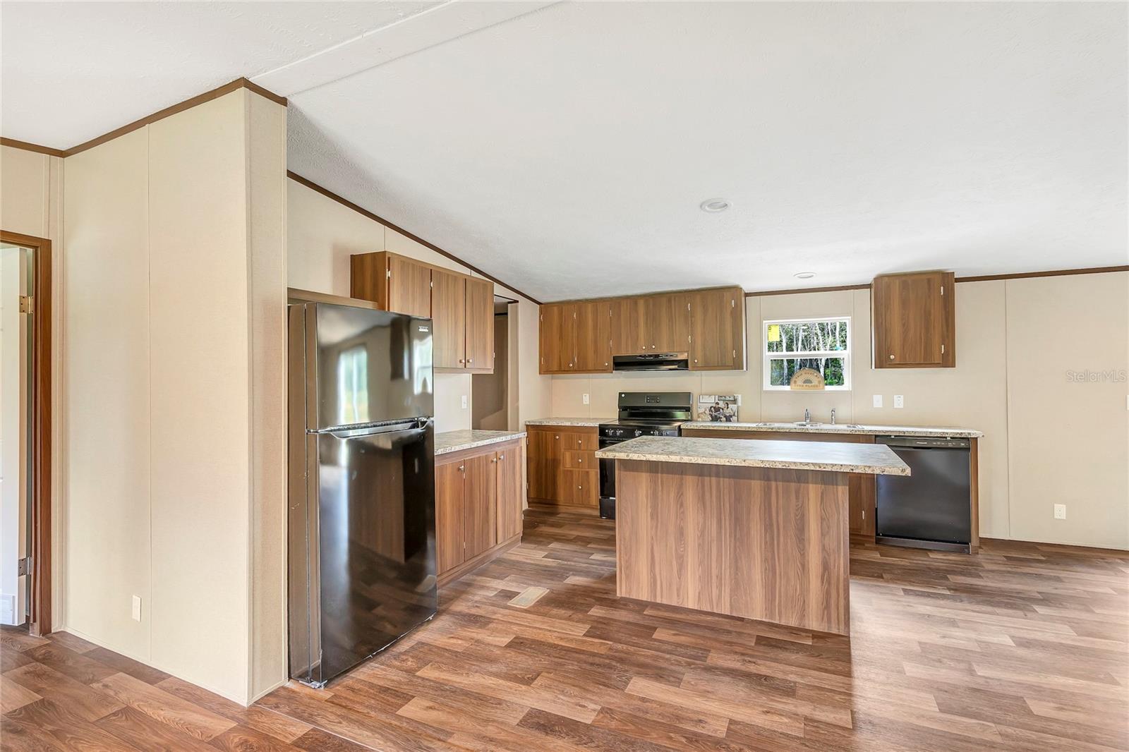 Image 12 of 52 For 4246 La Salle Avenue