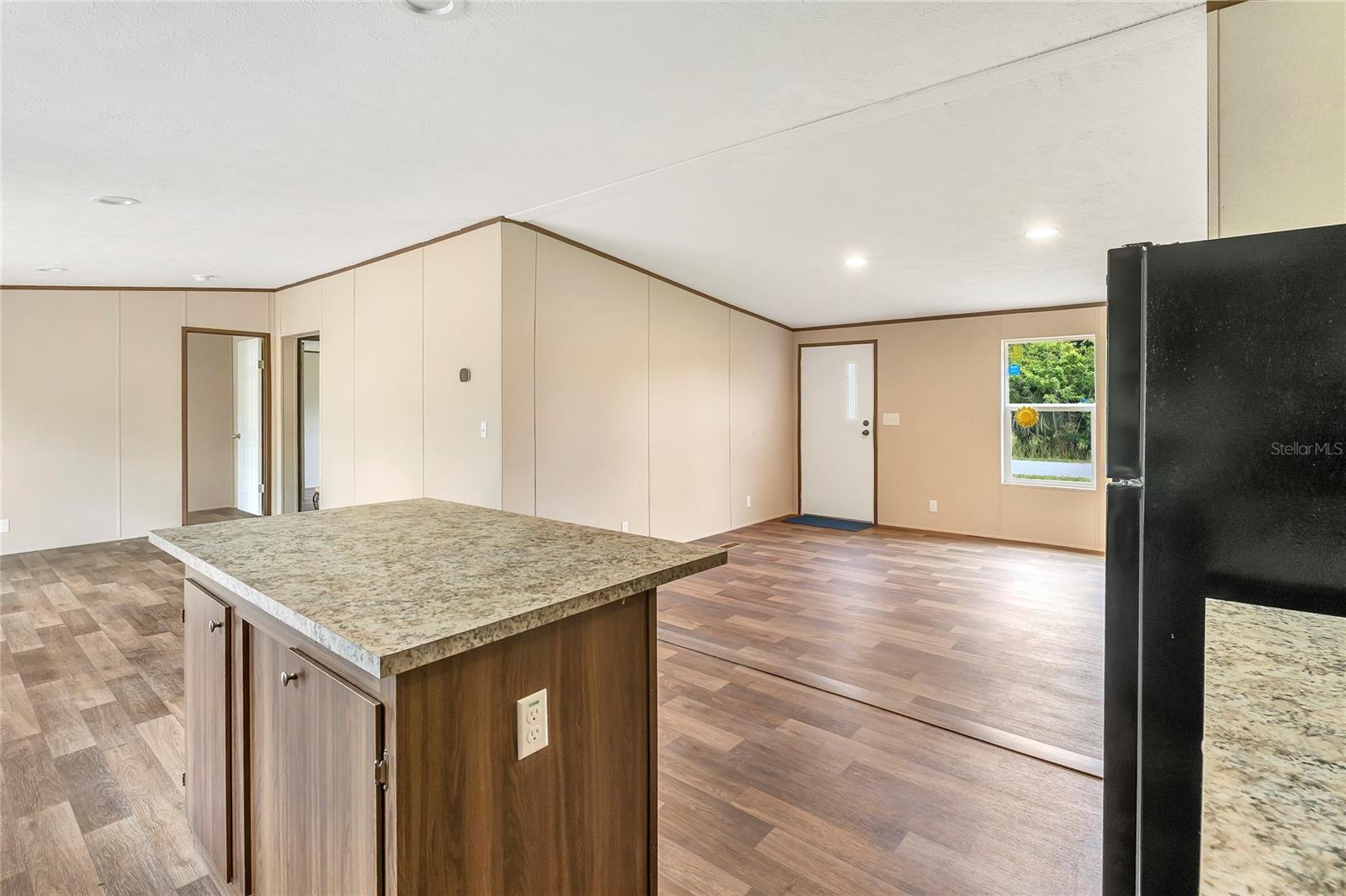 Image 16 of 52 For 4246 La Salle Avenue