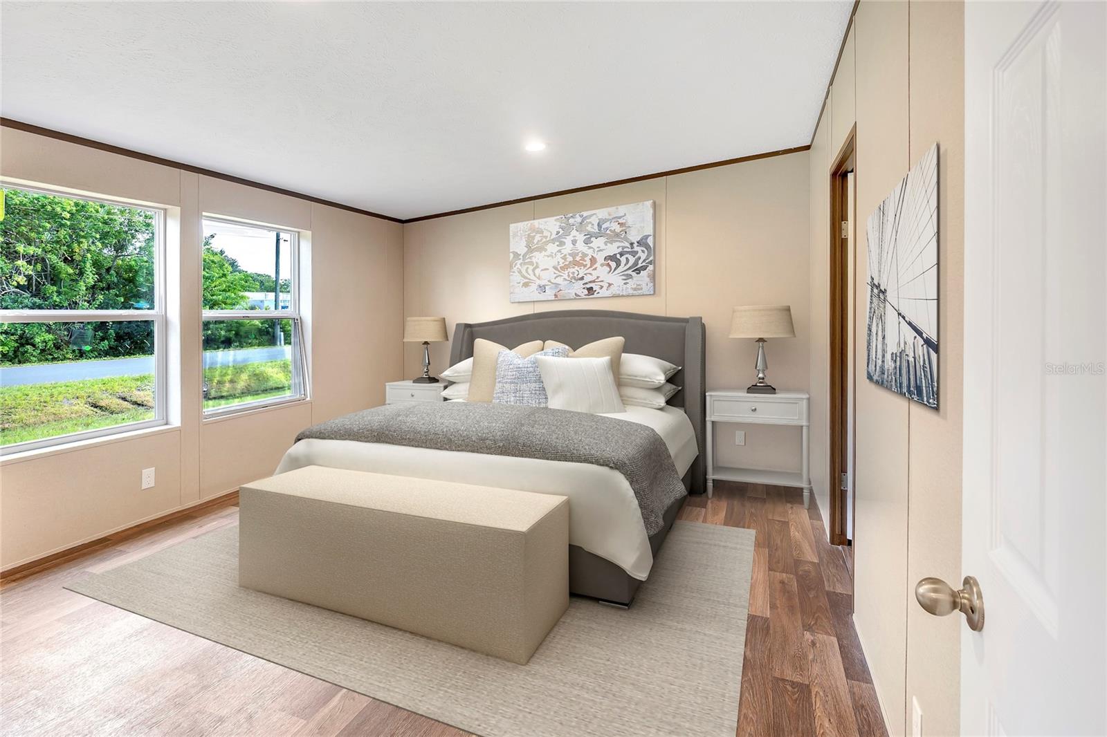 Image 31 of 52 For 4246 La Salle Avenue