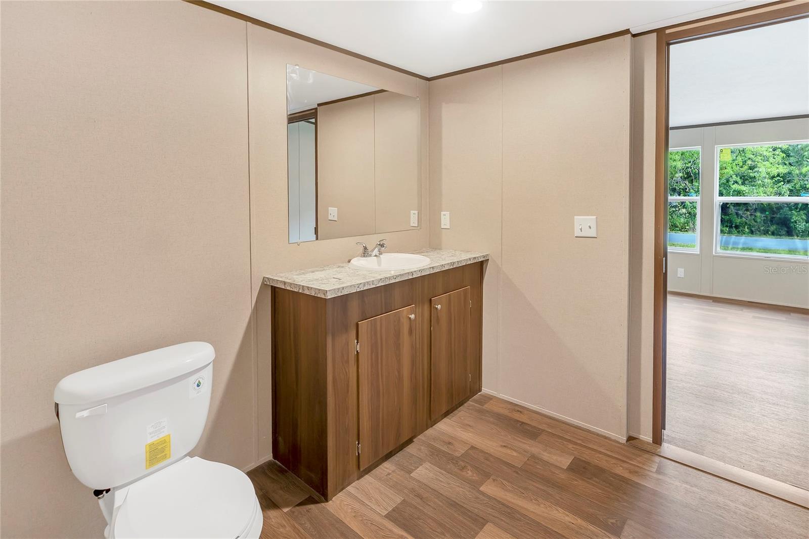 Image 39 of 52 For 4246 La Salle Avenue