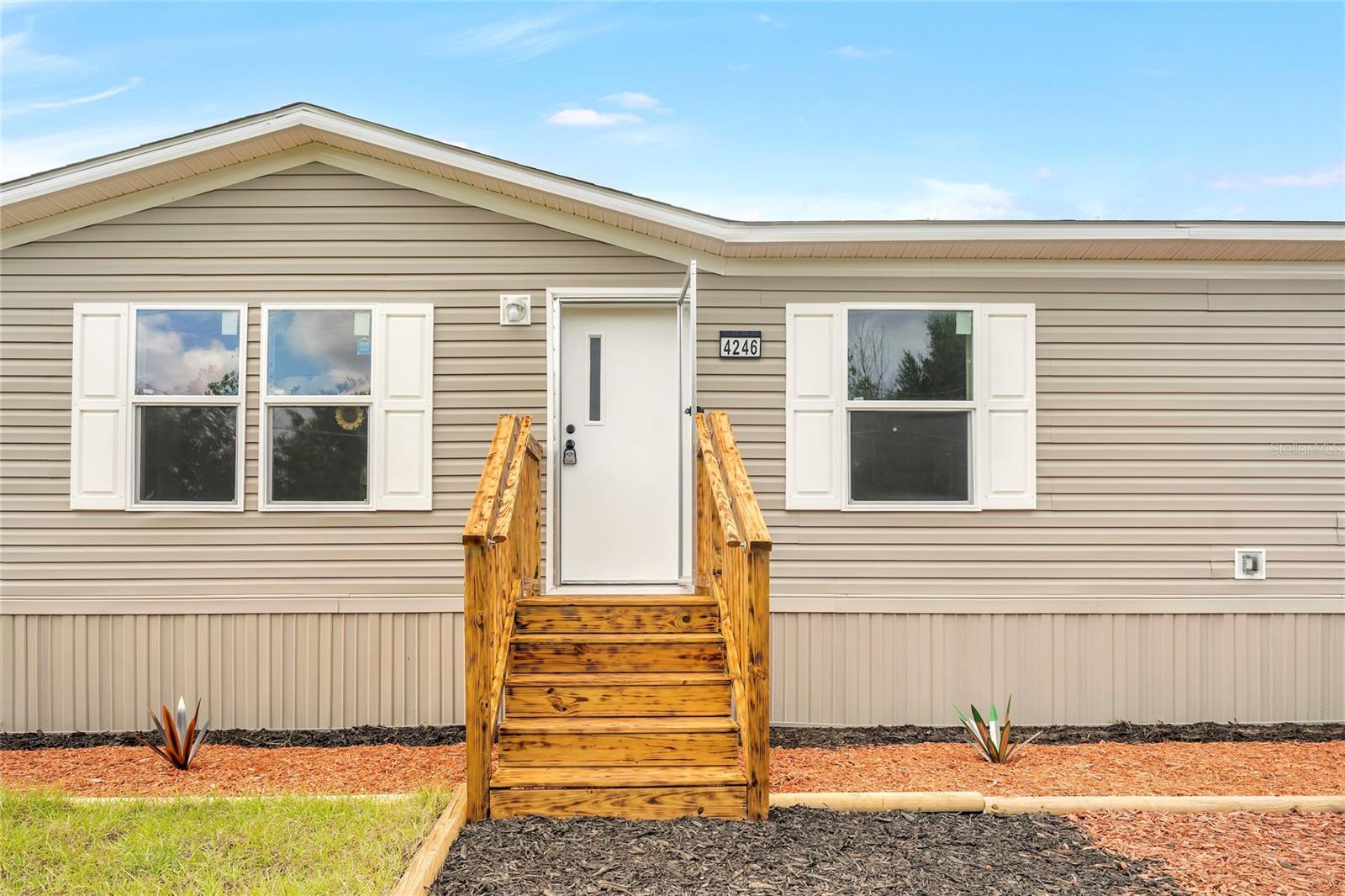 Image 8 of 52 For 4246 La Salle Avenue