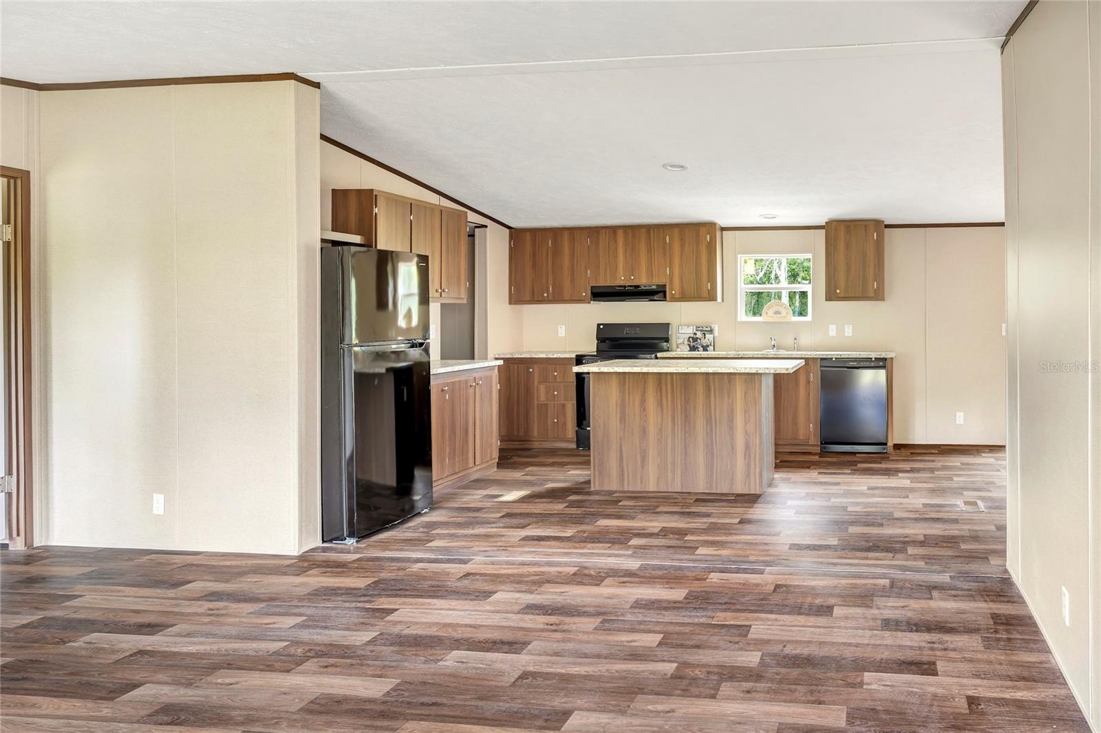 Image 9 of 52 For 4246 La Salle Avenue