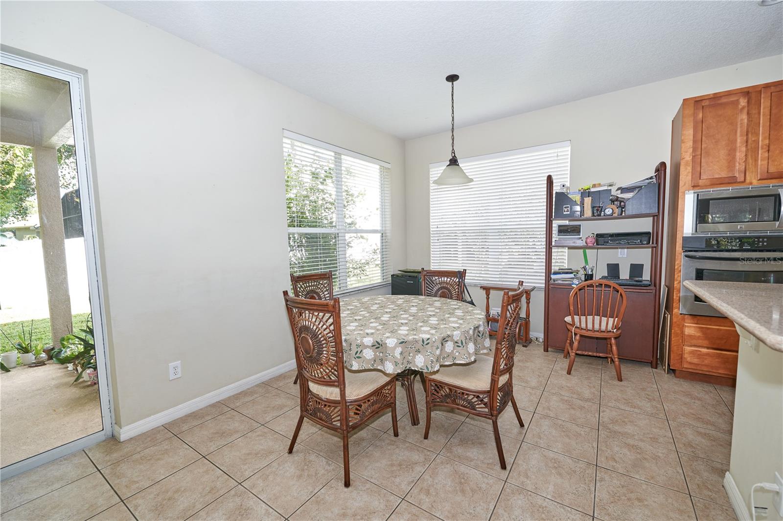 Image 10 of 79 For 330 Kays Landing Drive