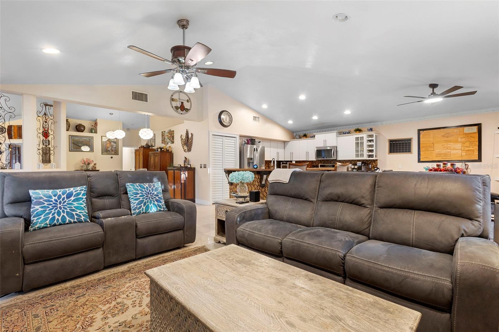 Image 27 of 56 For 16502 Cayman Drive