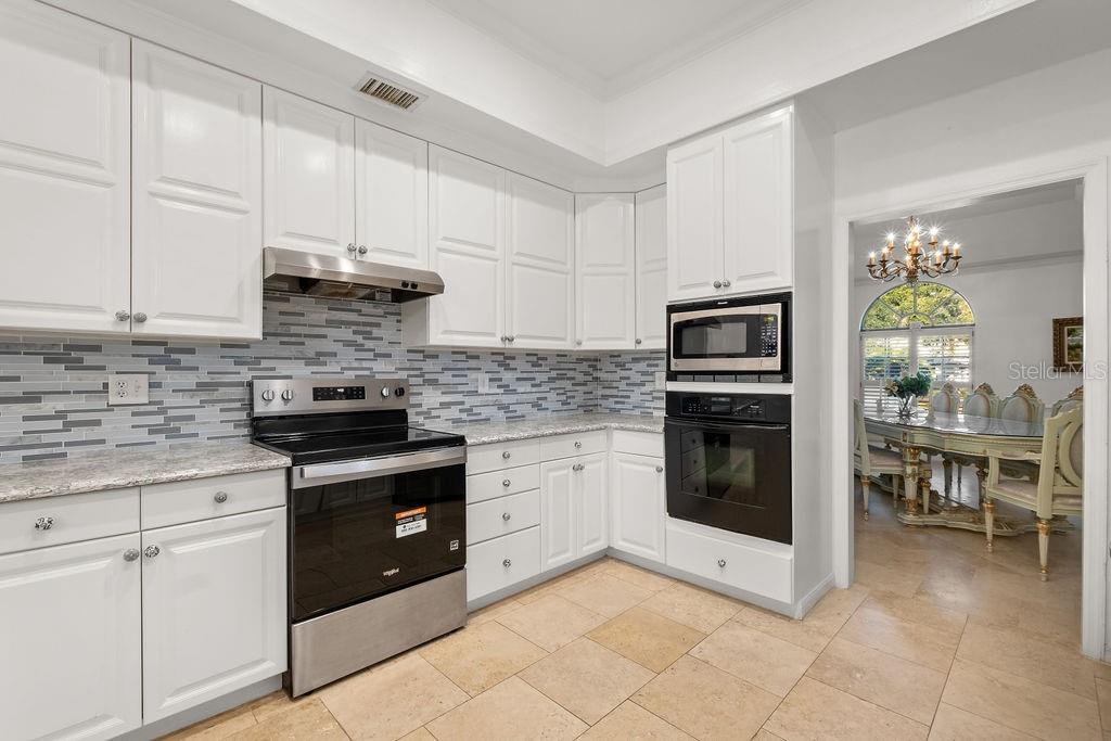 Image 21 of 32 For 2958 Marquesas Court