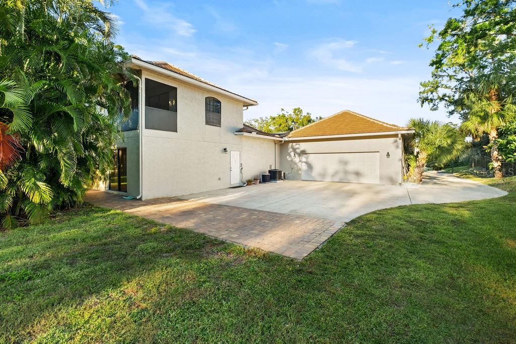 Image 30 of 32 For 2958 Marquesas Court