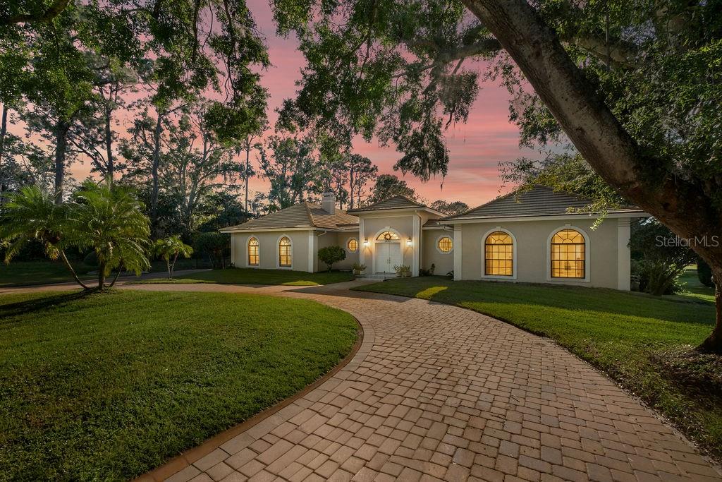 Image 4 of 32 For 2958 Marquesas Court