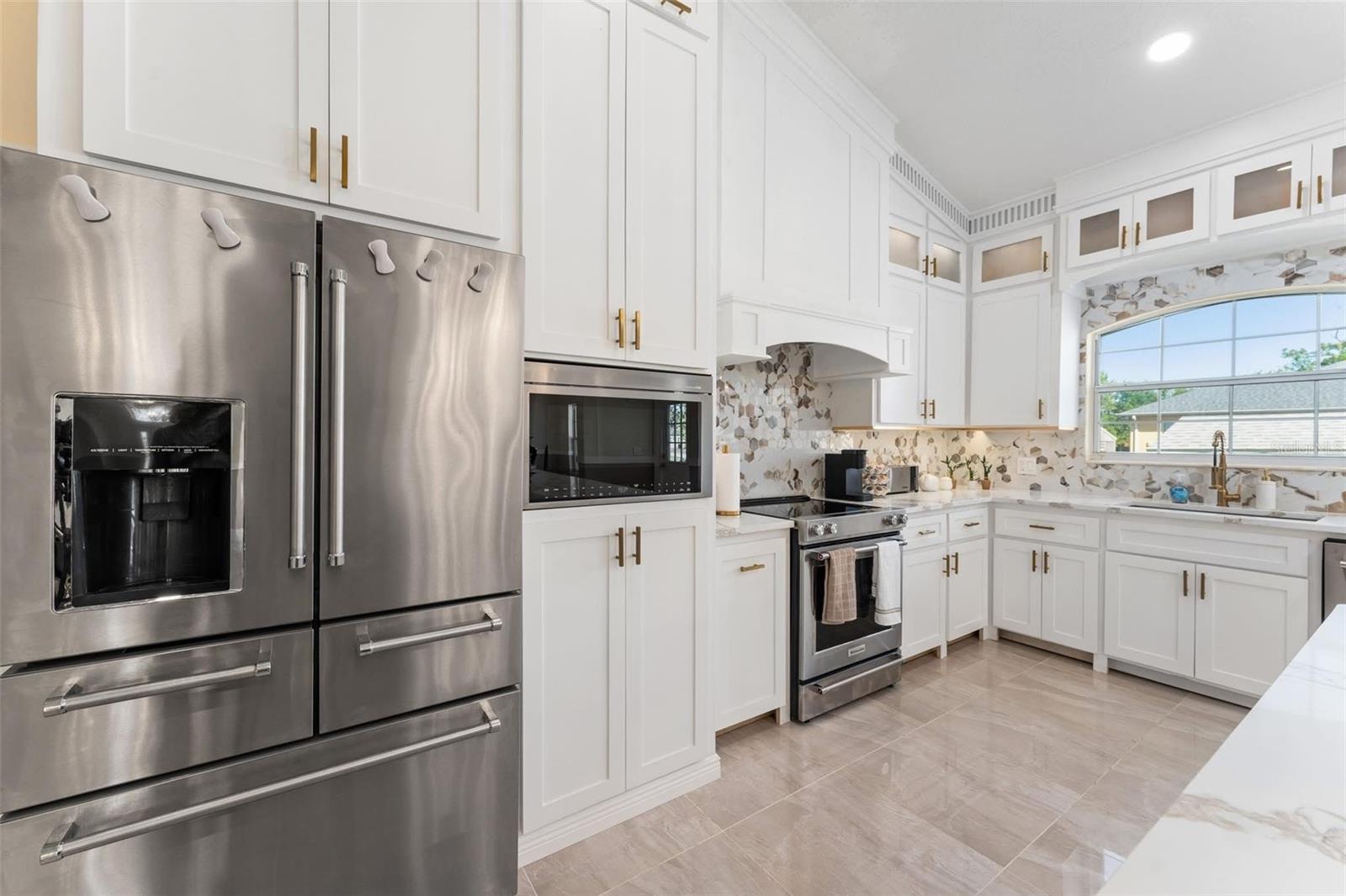 Image 10 of 46 For 2832 Rodeo Drive