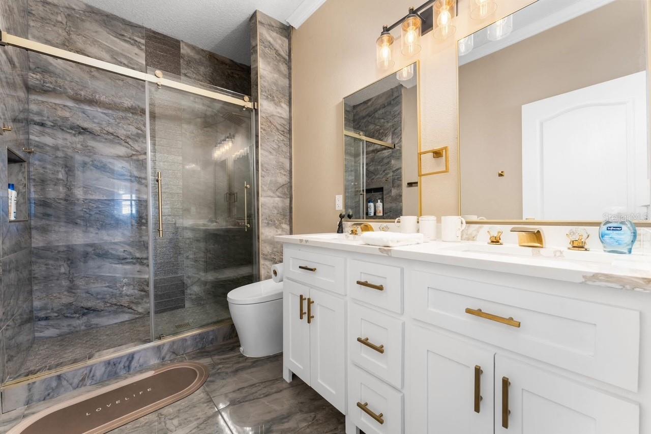 Image 33 of 46 For 2832 Rodeo Drive